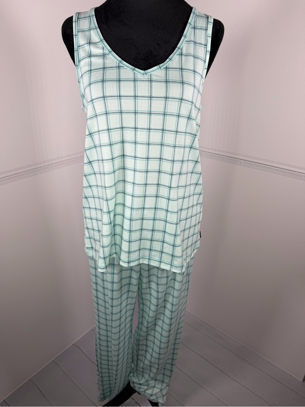 Eddie Bauer Mint Green Plaid Pajama Set Size Medium Soft Stretch Sleepwear
